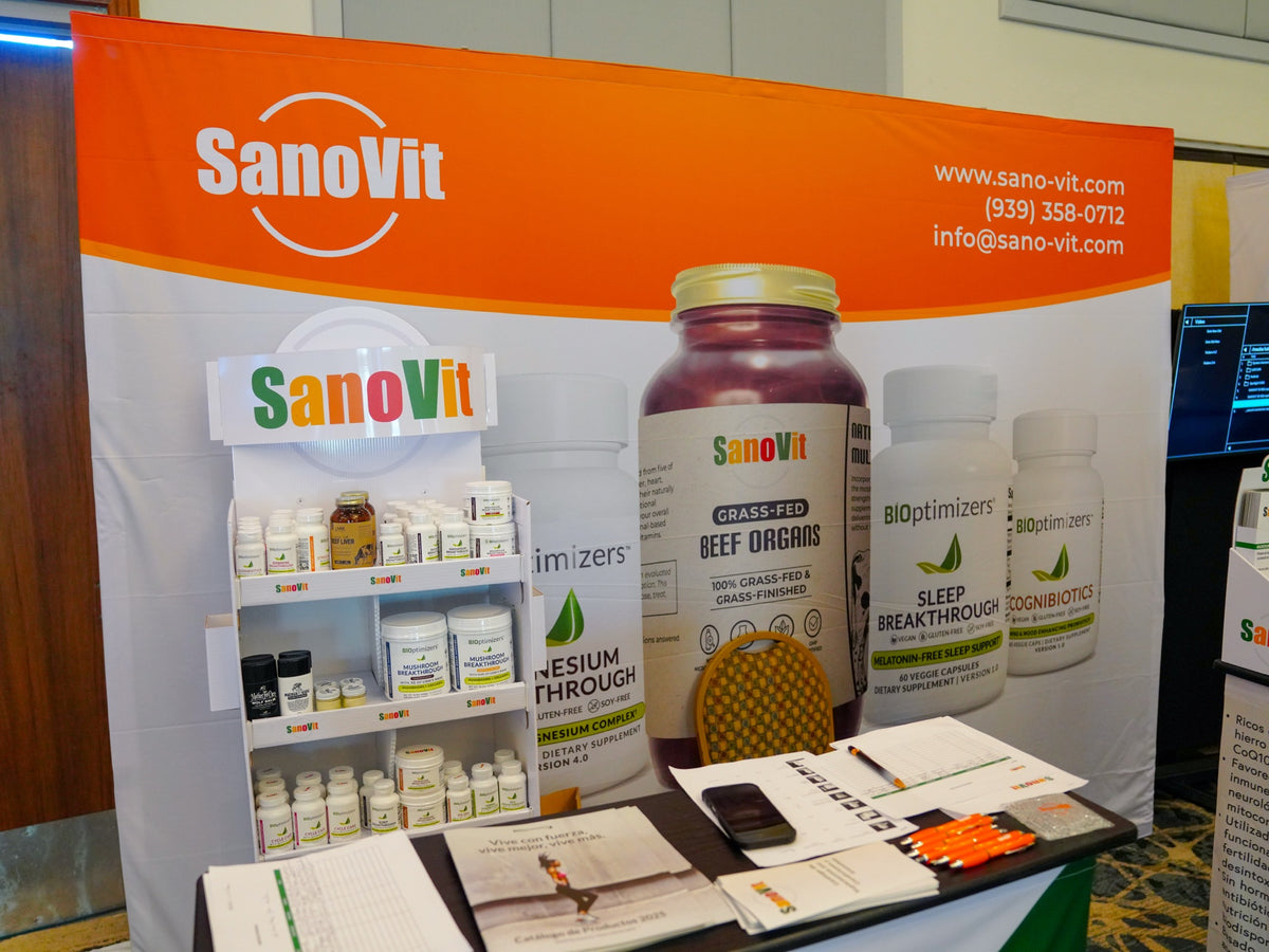 Exhibición de productos SanoVit en la Academia de Médicos.