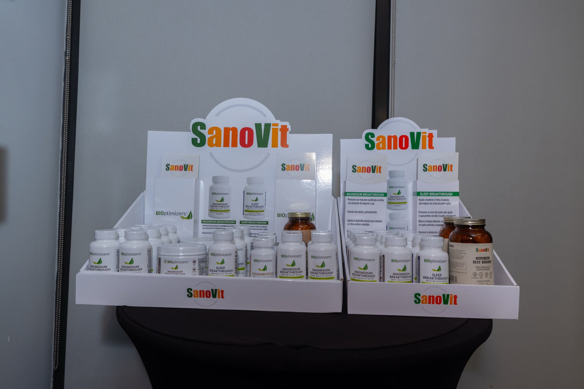 Exhibición de productos SanoVit en el encuentro de proveedores.